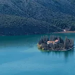 Front In With Wifi Brodarica (Sibenik-Knin)