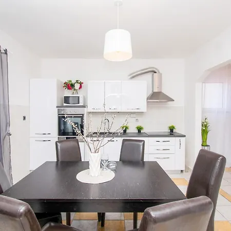 Vikendica Beautiful In With Wifi