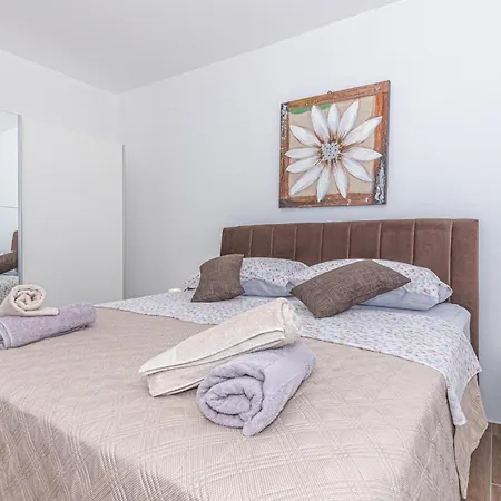 Beautiful In With Wifi