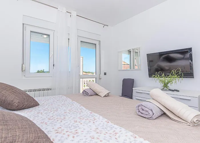 Beautiful In With Wifi Brodarica (Sibenik-Knin)