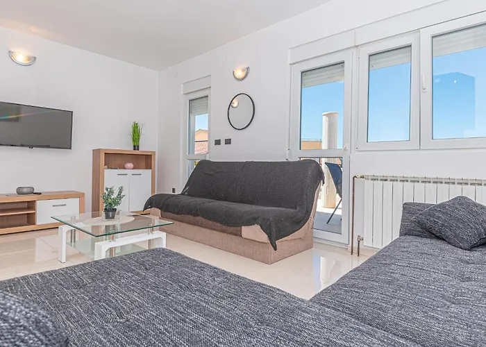 Holiday home Beautiful In With Wifi Brodarica (Sibenik-Knin)