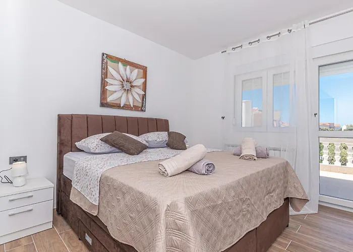 Beautiful In With Wifi Brodarica (Sibenik-Knin)